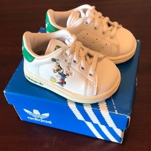 adidas superstar goofy